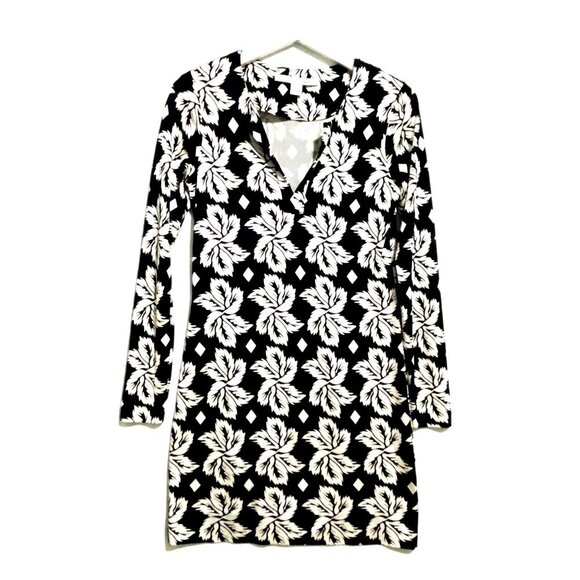 Diane von Furstenberg Silk Reina Giant Leaf Dress, size 2 - Picture 2 of 11